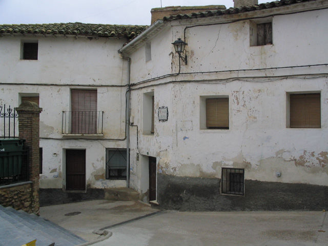 Vista Fachadas Calle La Iglesia de la Plaza